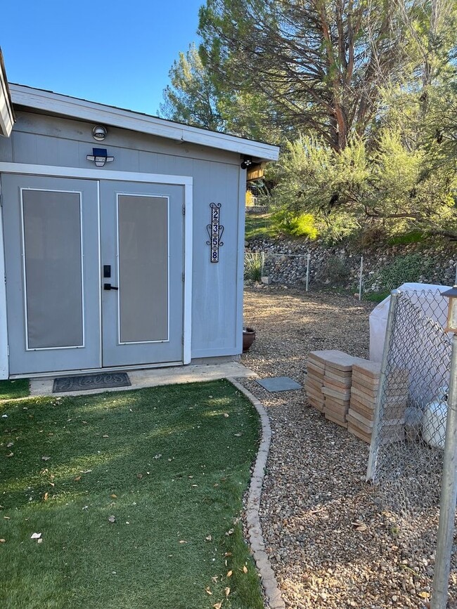 Photo - Modern, updated 3B/2B with fenced yard and sun room in Cottonwood