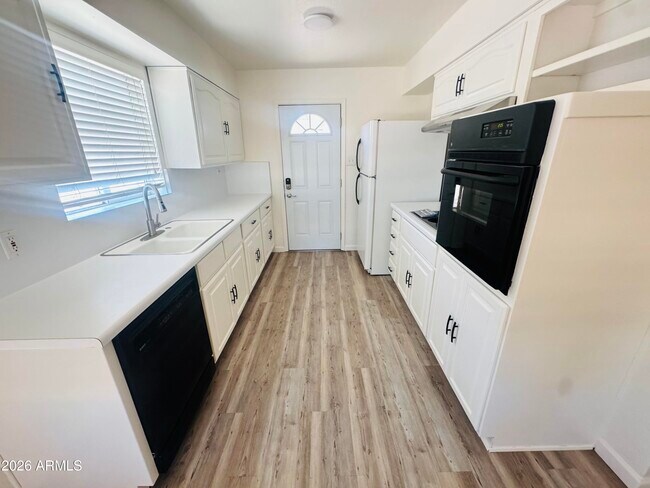 Photo - 6420 E Windsor Ave