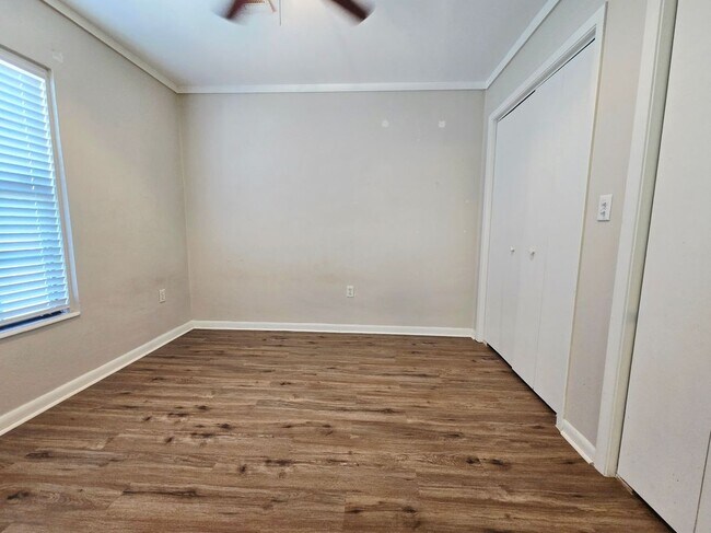 341 Selma St