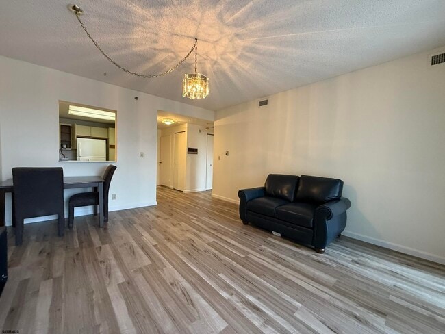 Photo - 3101 Boardwalk Unit 1012-2