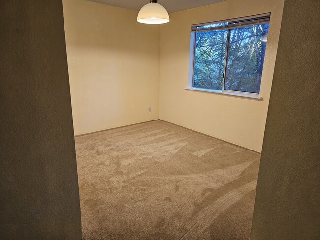 Photo - 19230 Forest Park Dr NE Unit C209