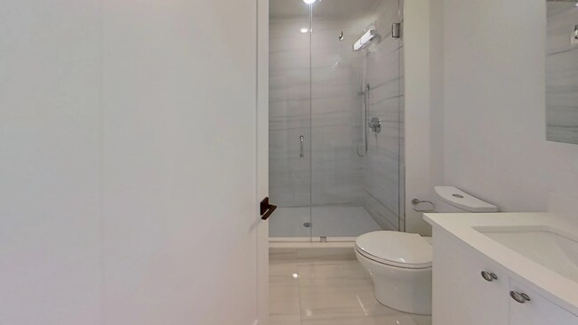 Photo - 104 Warren St