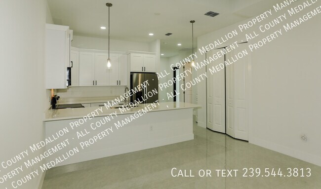 Photo - 141 Harold Ave S