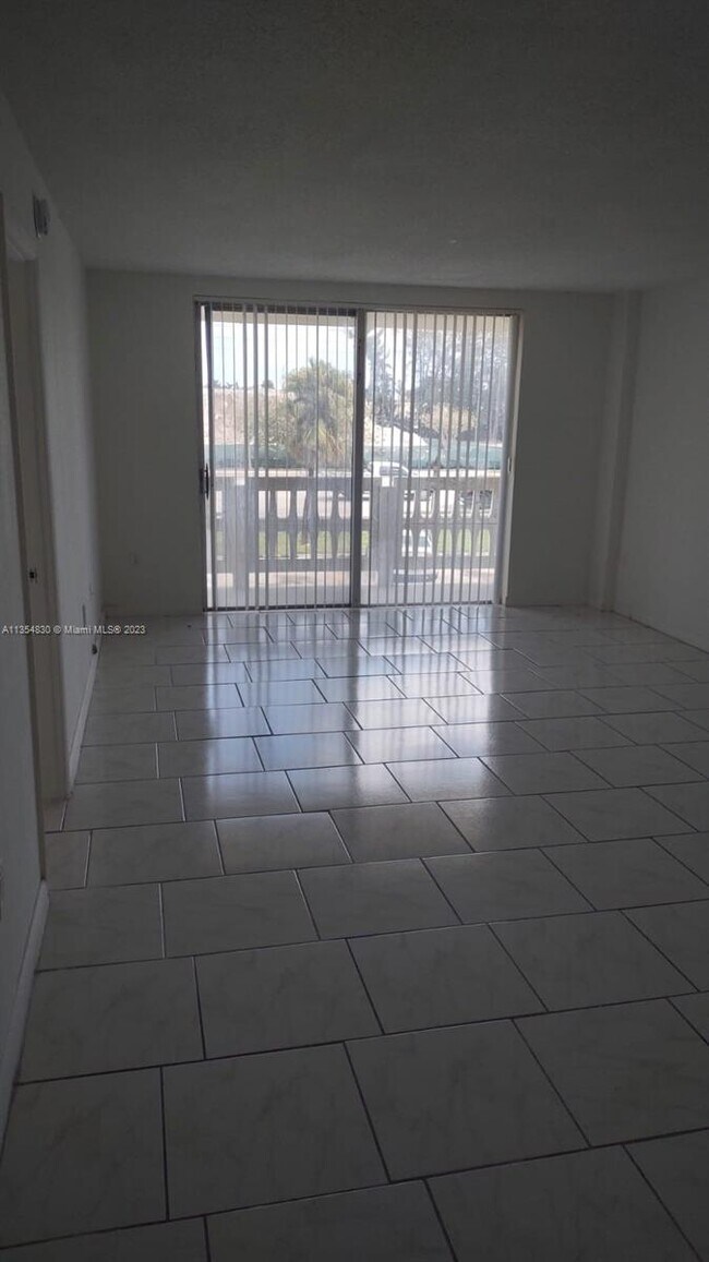 Photo - 15600 NW 7th Ave