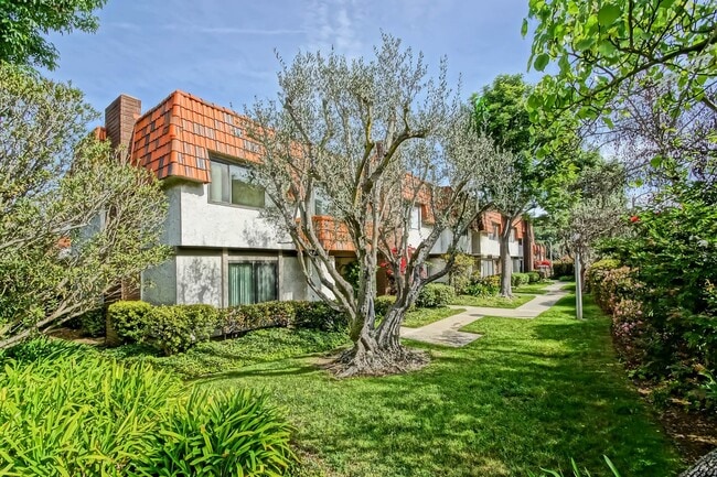 Photo - Bright & Airy, End-Unit 3BR2.5BA Townhouse w/ 2-Car Garage in Beautiful Gated Community w/ Pool &...