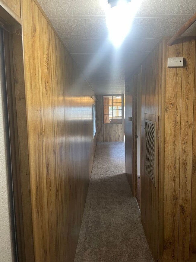 Photo - Gurol (11212 Rhody Dr #1) Unidad 11212 #1