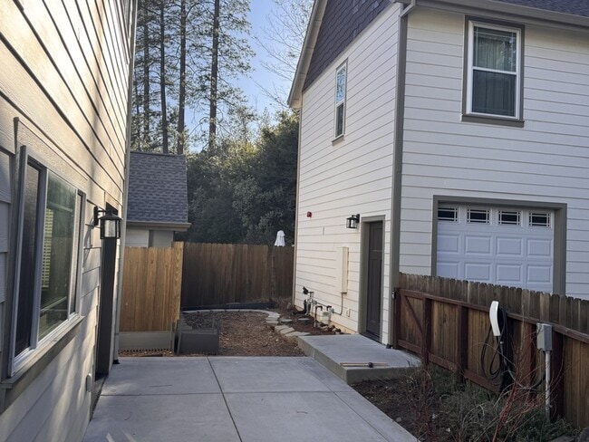 Photo - 230 Pello Ln