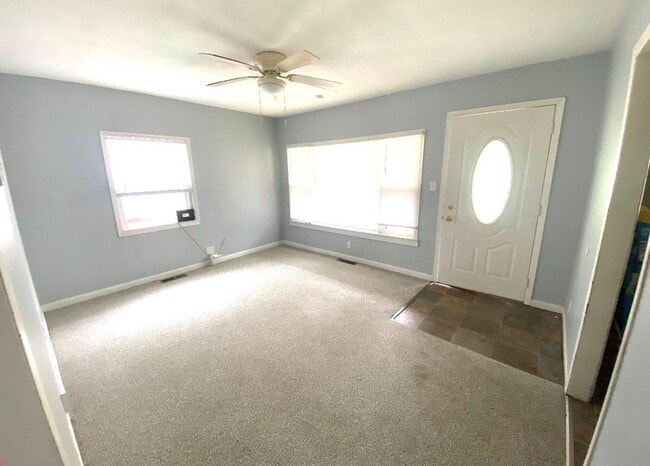 Photo - Charming Ranch in Great Area!