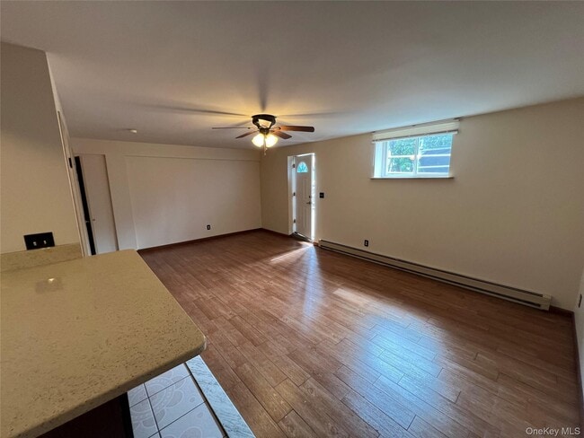 Photo - 40-41-41 215th Pl