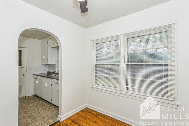 Photo - 1 Bedroom, Lawn and Trash Included