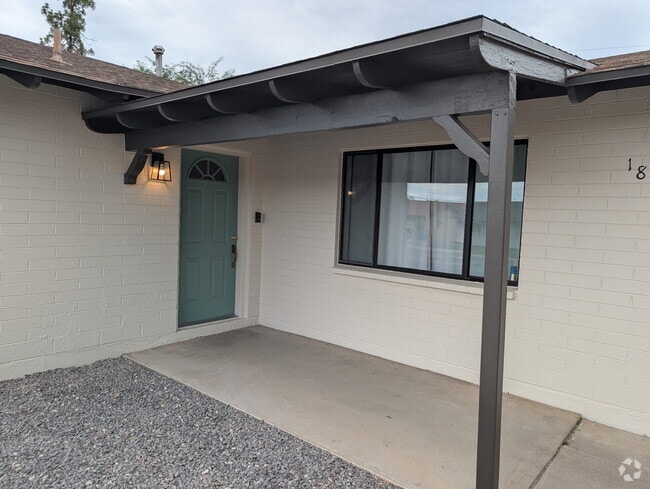 Building Photo - 1857 E Palmcroft Dr Rental