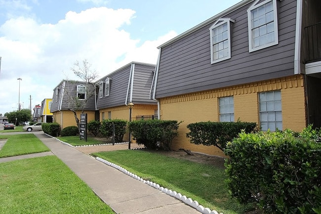 Photo - 4015 Broadway St Unit 33