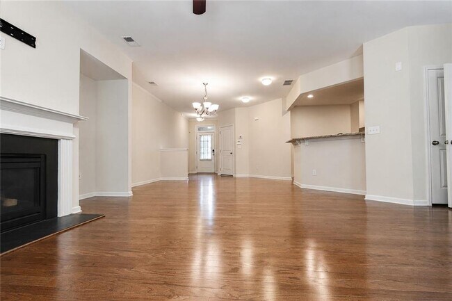 Photo - 2132 Greencrest Cir
