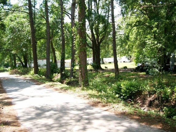 Photo - Village Oaks Family Mobile Home Park