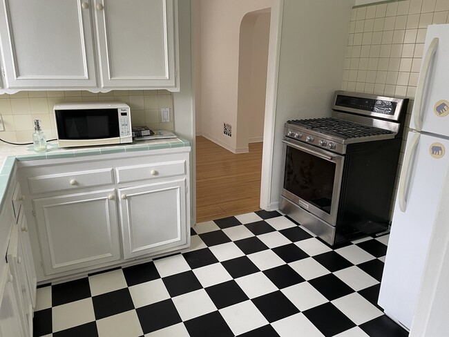 Photo - 8372 1/2 Blackburn Ave Unit 8372 1/2 Blackburn