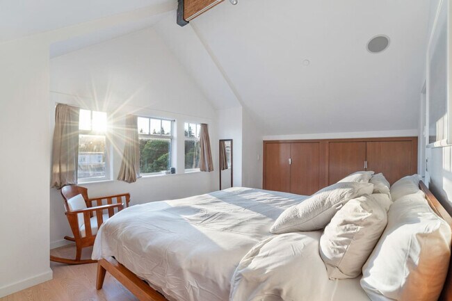 Photo - 2200 Heather St Unit ID1051898P