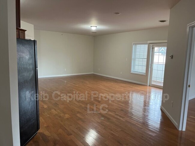 Photo - 130 Warren St Unit 2B