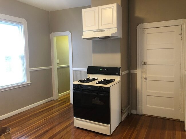 Photo - 98 Irving St Unit 2