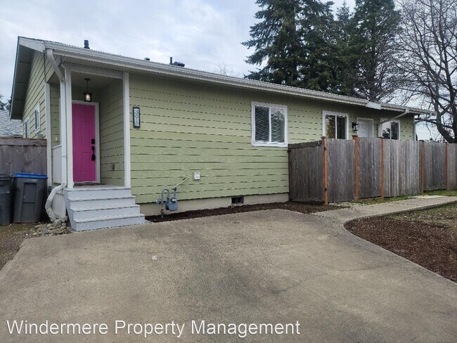 3 br, 2 bath House - 396 Livingstone Court - 3 br, 2 bath House - 396 Livingstone Court