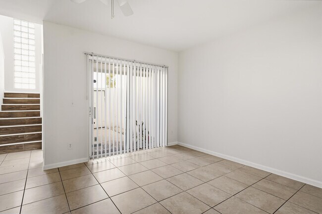 Photo - 5070 Elmhurst Rd