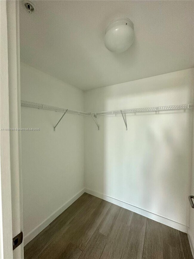 Photo - 1600 SW 1st Ave Unit 605