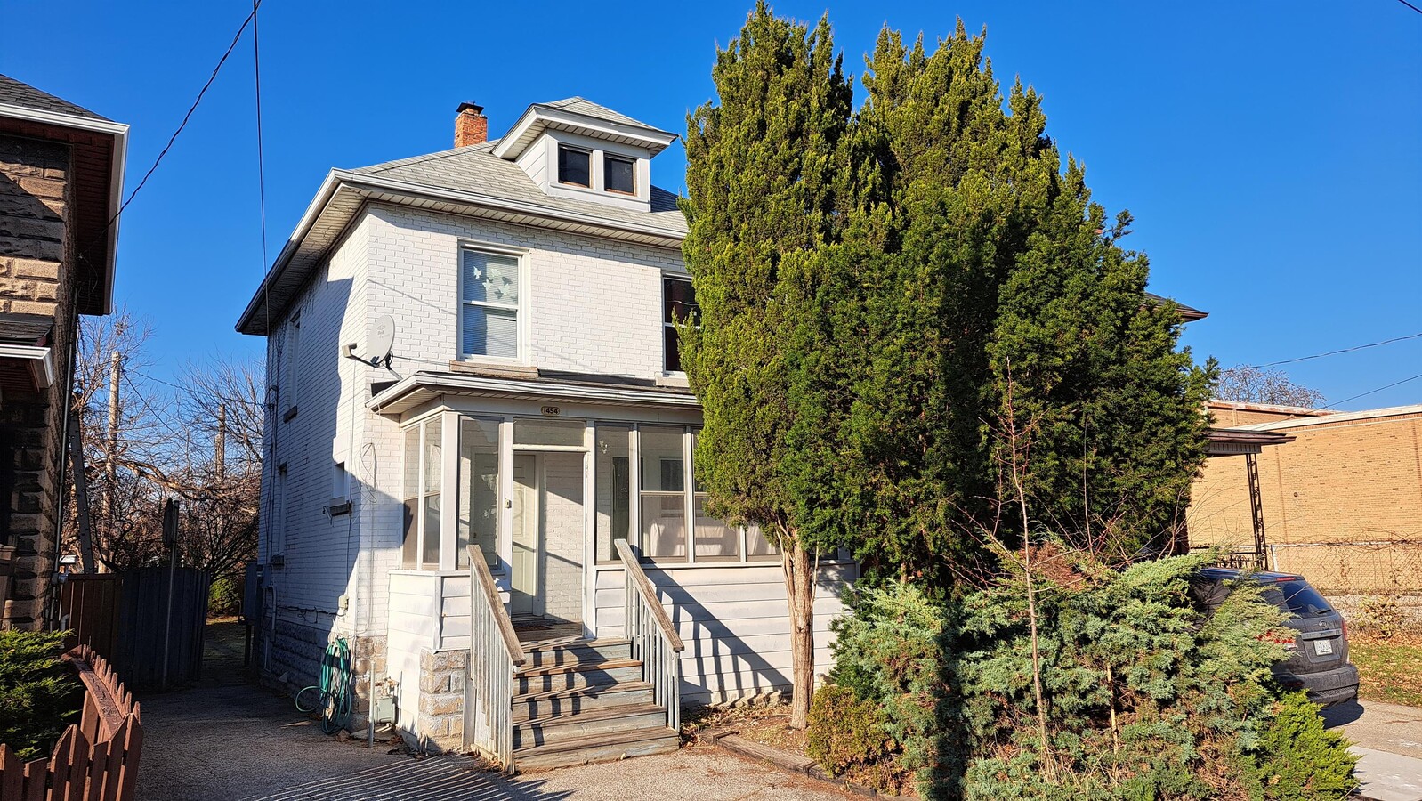 Photo - 1454 Martindale St