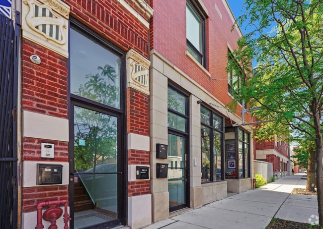 Building Photo - 1 bedroom in Chicago IL 60618 Unit 3050-2F Rental