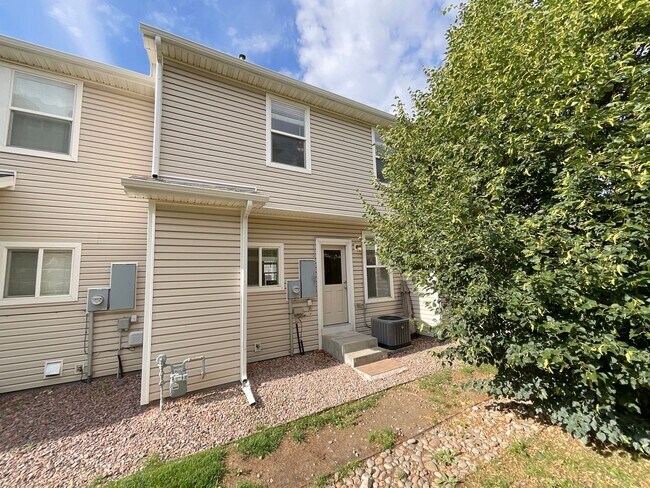 Photo - 2 Bedroom Townhome Available Near S Circle...