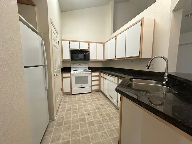 Photo - 2 Bedroom Hillsdale Commons Apartment! Unit 1332 - #17