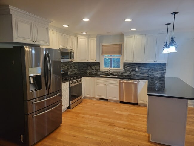 Photo - 100 Browning Dr