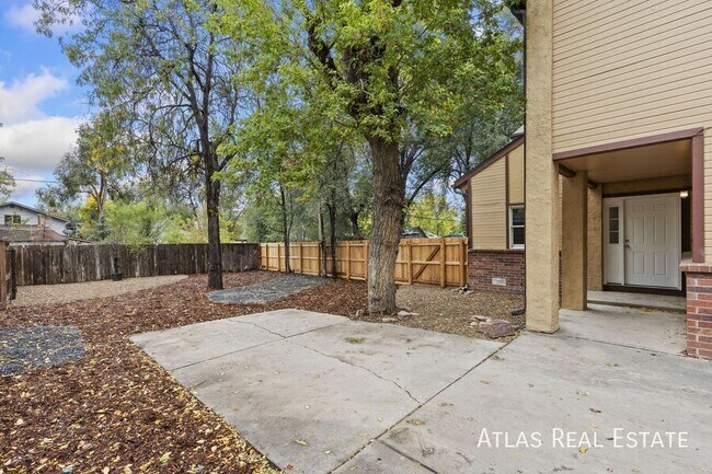 Photo - 143 E Longs Peak Ave