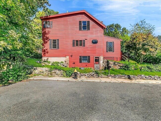 Photo - 63 Johnson St