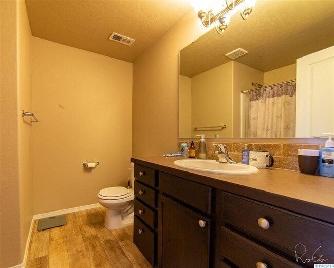 Photo - Great Kennewick Location