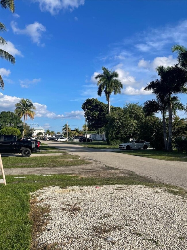 Photo - 1451 NE 118th St