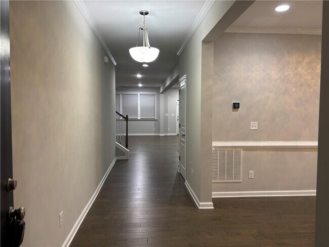 Photo - 96 Round Pond Dr