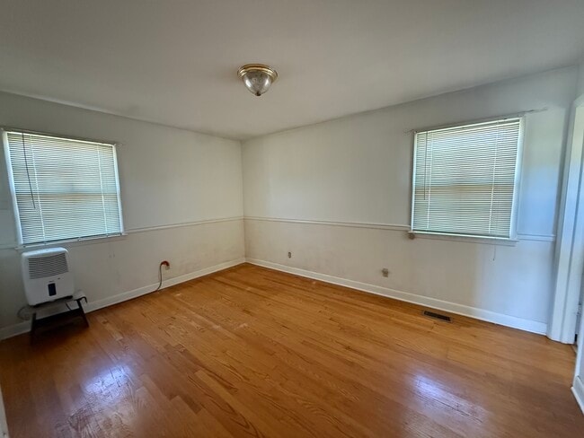 Photo - 106 Hawthorne Dr