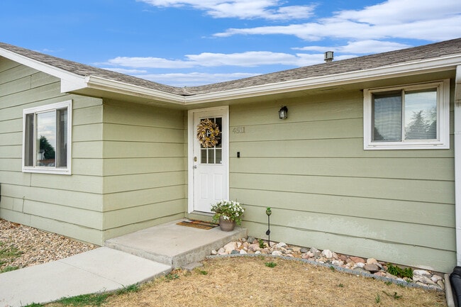 Building Photo - 4515 Stover St Unit 4515