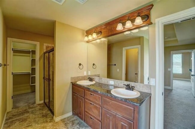 Photo - 7904 SW Powell Ct