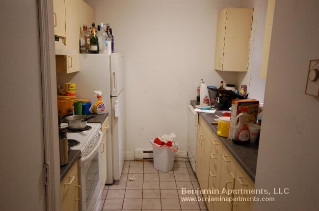 Building Photo - 774 Columbus Ave Unit 2