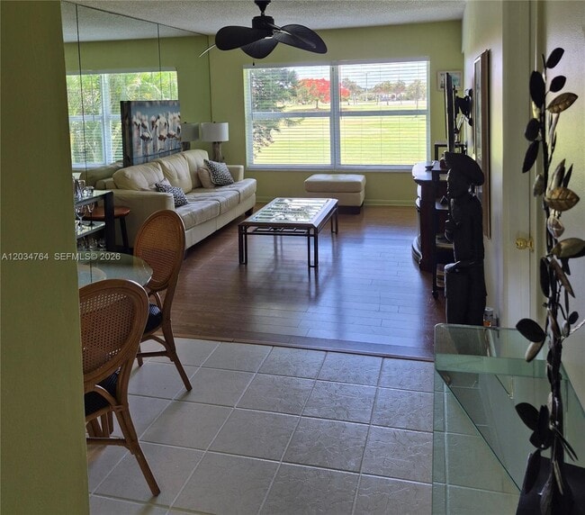 Photo - 7797 Golf Cir Dr Unidad 206