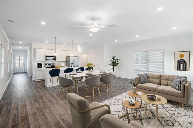 Photo - 5057 Woodland Hls