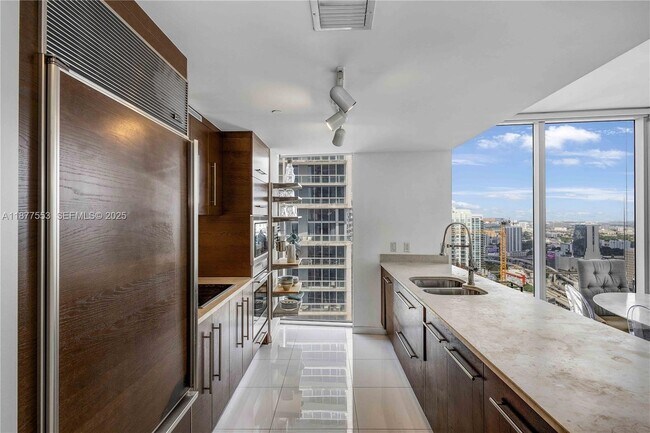 Photo - 475 Brickell Ave Unit 4015