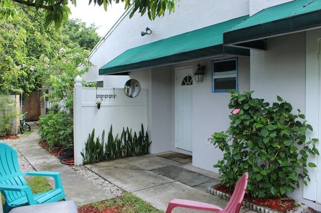 5337 NW 5th St