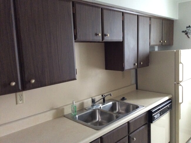 Orchard Crest Apartments