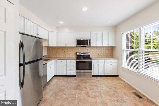 23 Roger Valley Ct