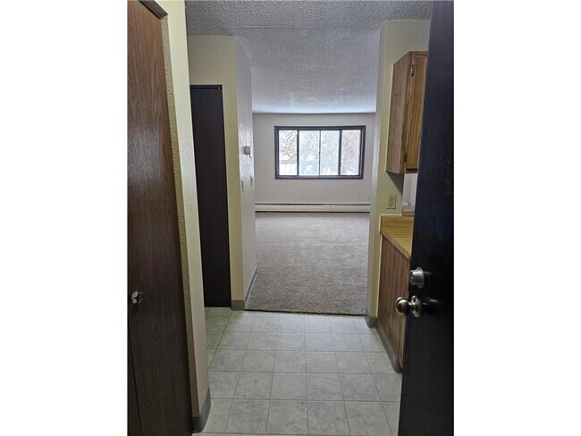 Building Photo - 1757 4th Ave Unit 9 Rental