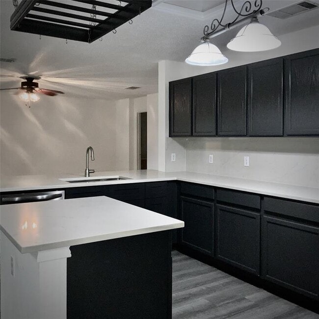 Photo - 1910 Marysol Trail