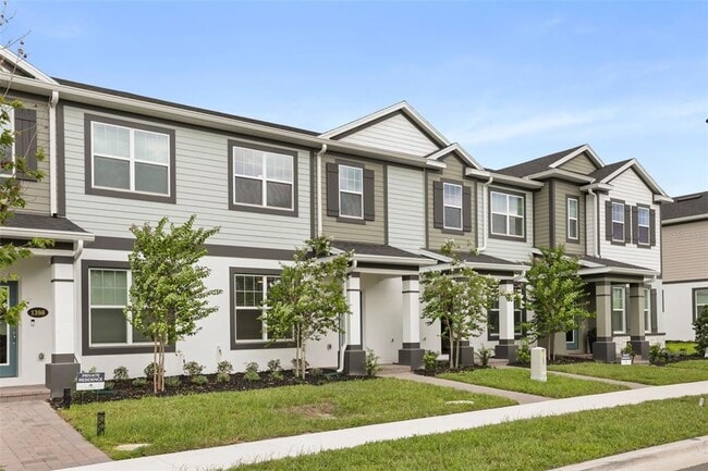 Building Photo - 1394 Mount Royal Dr