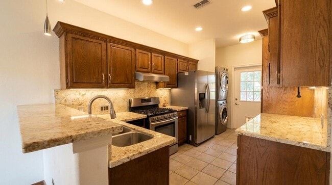 Photo - 2445 Monarch Dr Unit 704