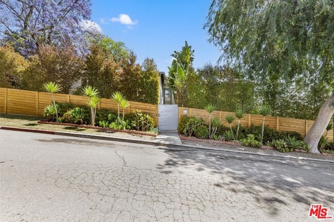 Photo - 2320 Belleglade Ave House